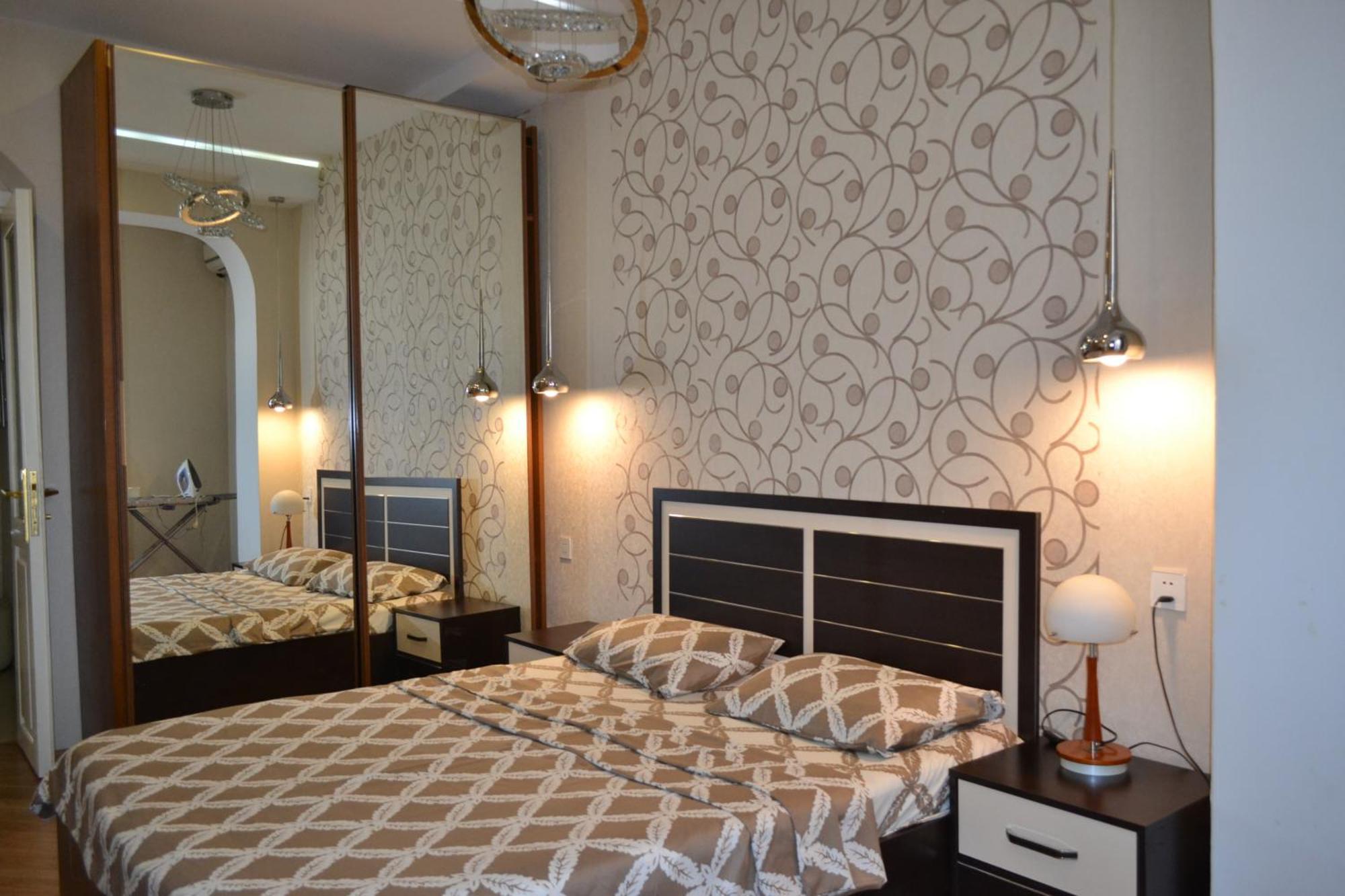 Gates Of Baku Apartment Bagian luar foto