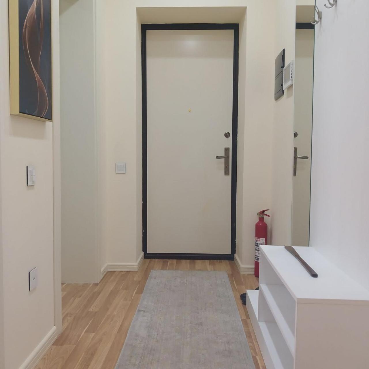 Gates Of Baku Apartment Bagian luar foto