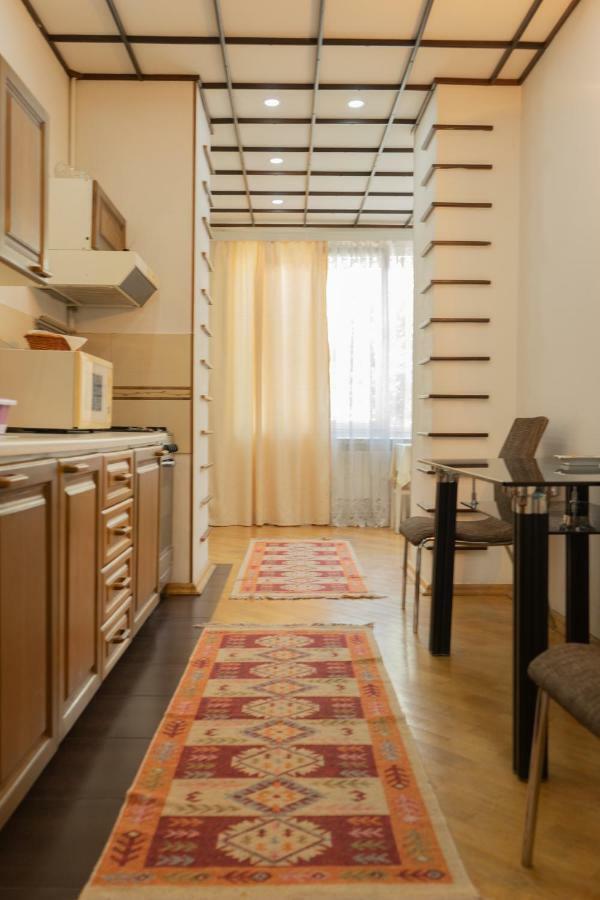 Gates Of Baku Apartment Bagian luar foto